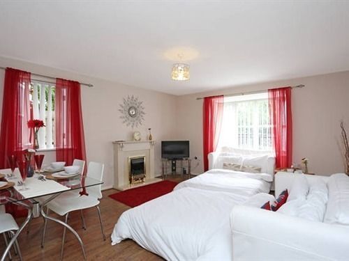 Quiet Riverside Apartment London Exterior photo